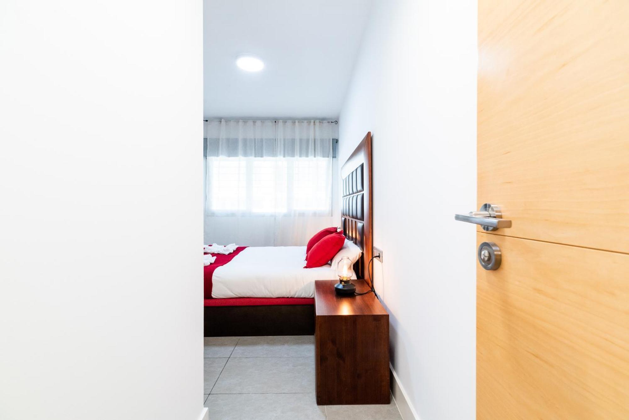 Tuguest Avenida De La Investigacion - Free Parking Apartman Granada Kültér fotó