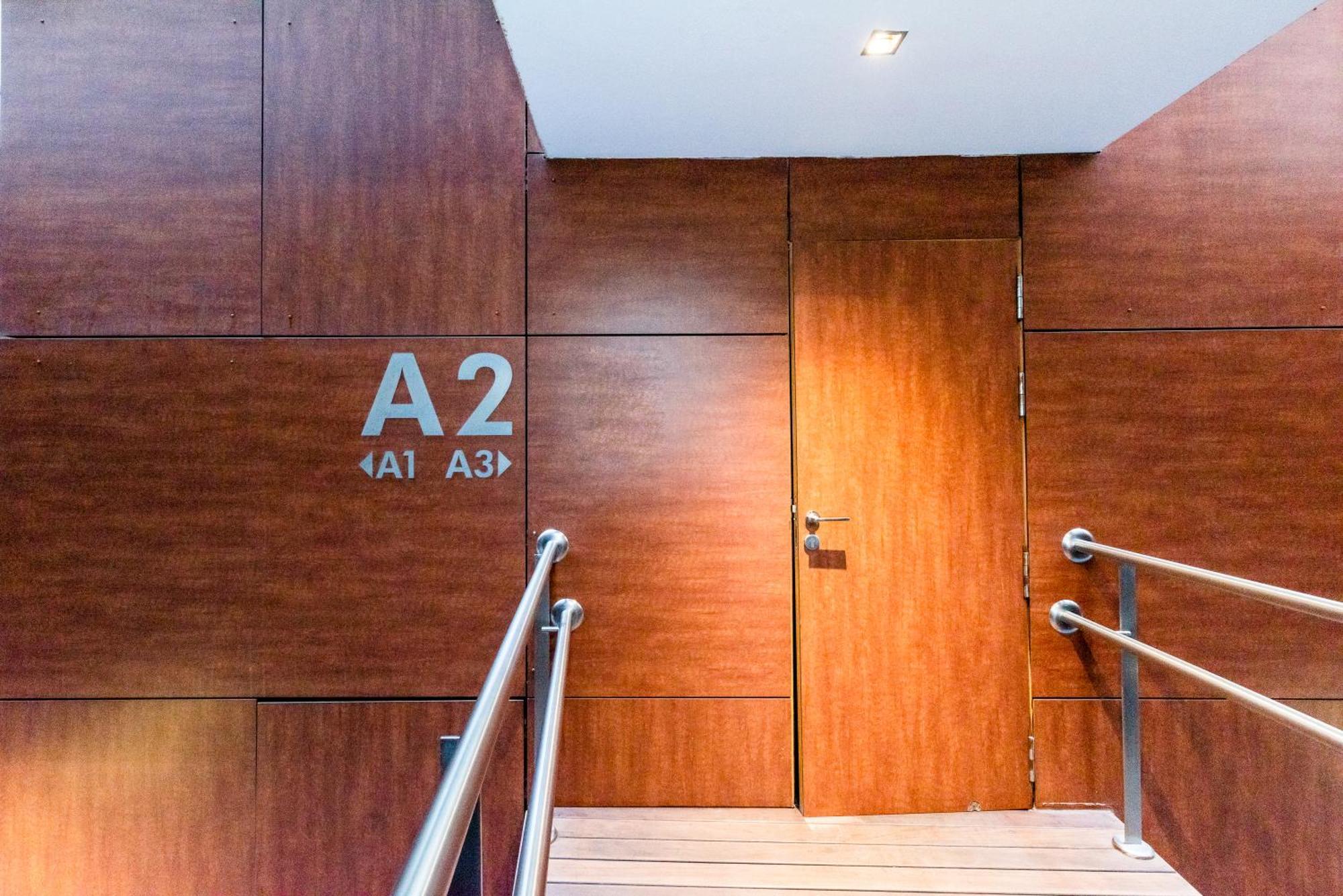 Tuguest Avenida De La Investigacion - Free Parking Apartman Granada Kültér fotó