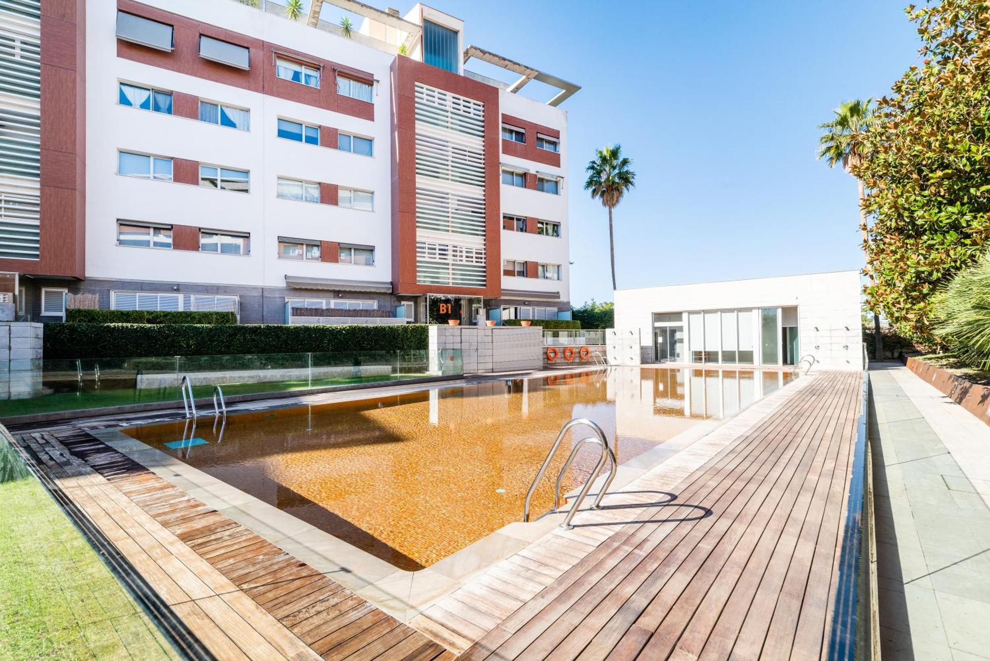 Tuguest Avenida De La Investigacion - Free Parking Apartman Granada Kültér fotó