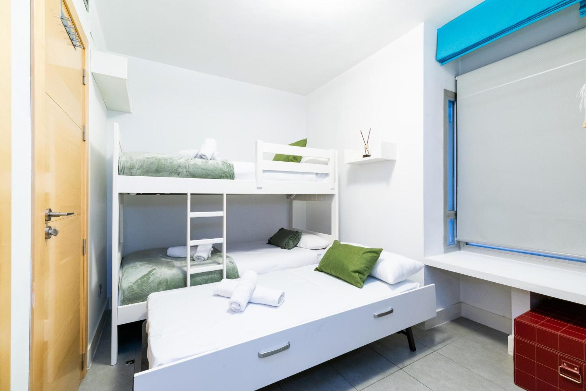 Tuguest Avenida De La Investigacion - Free Parking Apartman Granada Kültér fotó